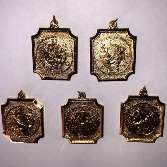 B.P.O.E. ELKS LODGE PENDANT MEDALLION GOLD TONE - Picture 8 of 9